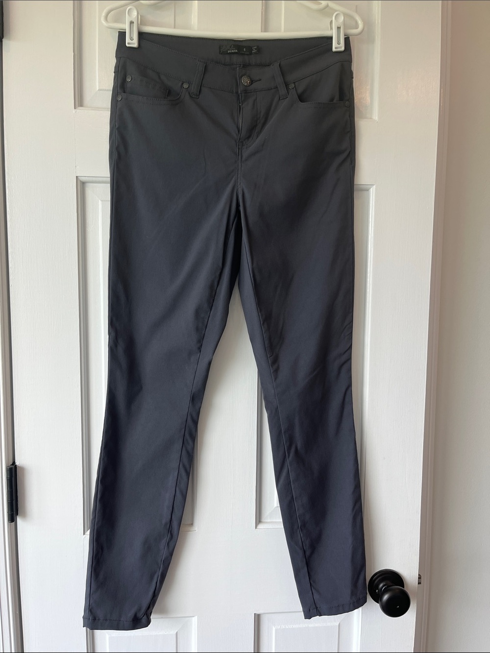Prana skinny leg stretchy active pants
